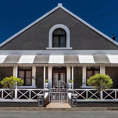 Lord Carnarvon Guesthouse Exterior foto