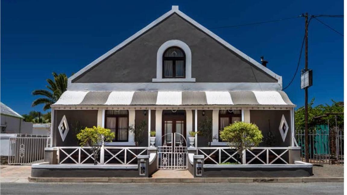 Lord Carnarvon Guesthouse Exterior foto